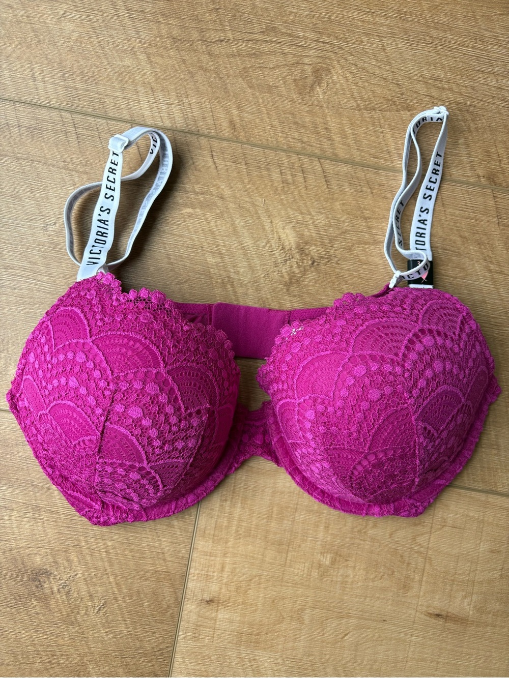 NEW Victoria's Secret Lace T-Shirt Push Up Full Coverage Bra. Fuchsia. 36D - Picture 4 of 8